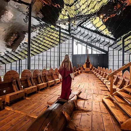 Turisthotell מלון Volda